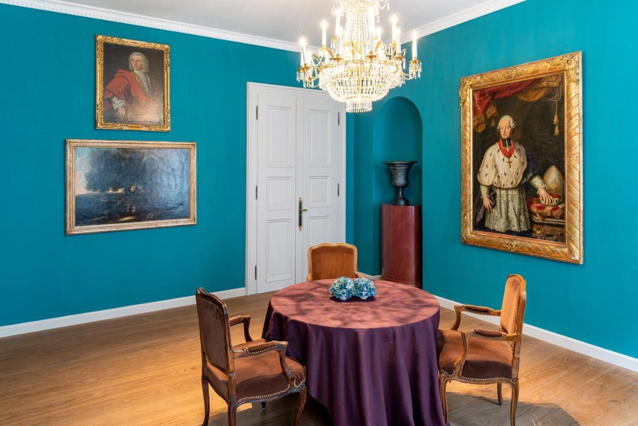 فندق بايريشر هوف ميونيخ المظهر الخارجي الصورة A room in the museum