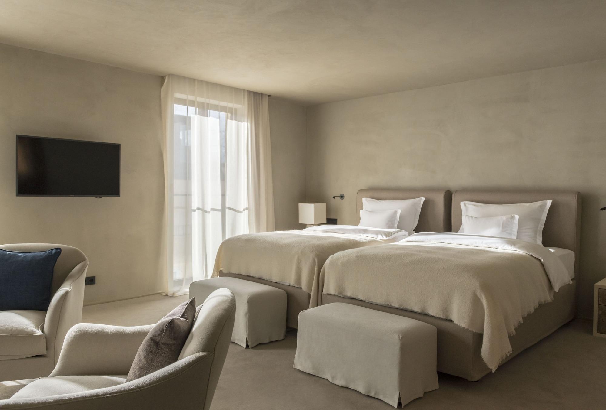 فندق بايريشر هوف ميونيخ المظهر الخارجي الصورة A room at the hotel